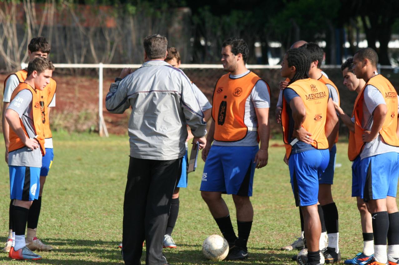 Jovens do Projeto Revelação representaram Colorado no Paranaense da Terceira Divisão de 2011 | William Kayser/Gazeta Maringá