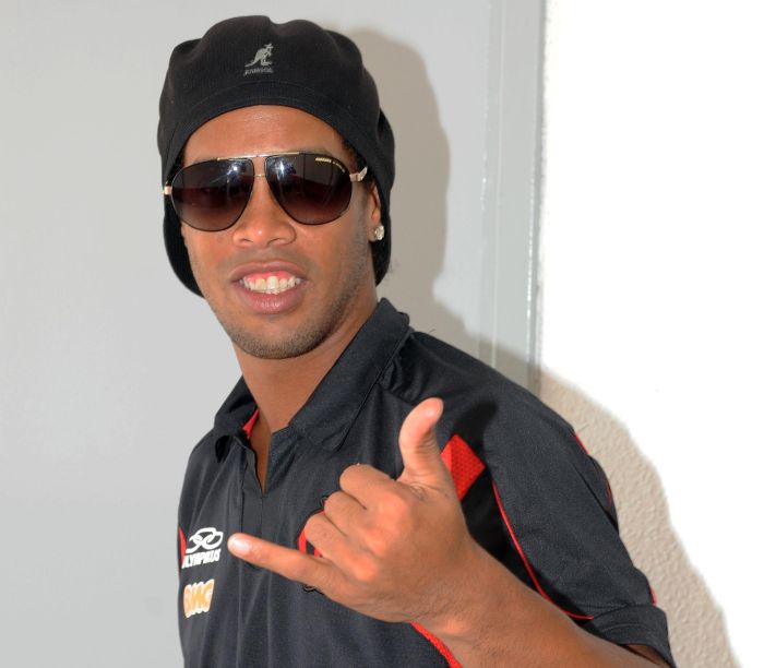 Ronaldinho Gaúcho esteve no Ninho do Urubu na manhã desta quarta-feira, mas foi poupado do treino por causa da conjuntivite | Alexandre Vidal/FlaImagem