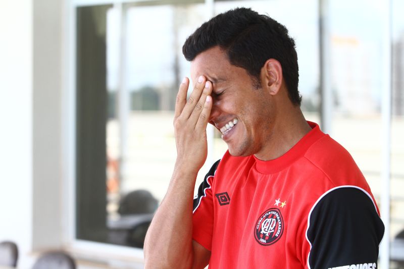 Meia Marcinho garante que o Atlético não vai reduzir o ritmo no segundo turno | Roberto Custódio/ Jornal de Londrina