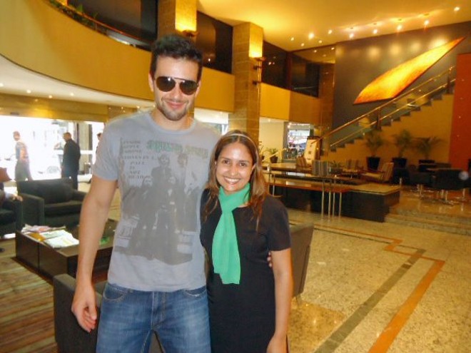 GLOBAIS NA CAPITAL- Na última semana, o Deville Rayon recebeu diversas celebridades, que vieram à cidade para participar da badalada festa de comemoração dos 150 anos da Bacardi, evento organizado pela Liqüe e que reuniu a sociedade curitibana em torno de alguns dos melhores DJs do mundo. Entre os hóspedes ilustres, o DJ e ex-namorado de Maddona Jesus Luz | 