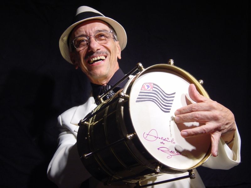 Osvaldinho da Cuíca, um dos maiores sambistas de São Paulo, também foi curador do repertório do show | Divulgação
