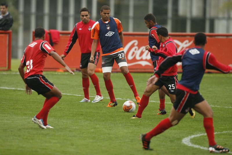 Foco no Atlético é vencer o Paranavaí para depois pensar no Cianorte | Antônio More / Gazeta do Povo