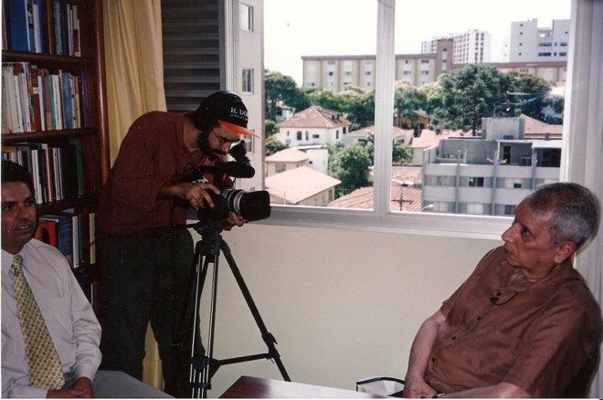 Entrevista com o crítico em 2002, no início das gravações para o filme | 