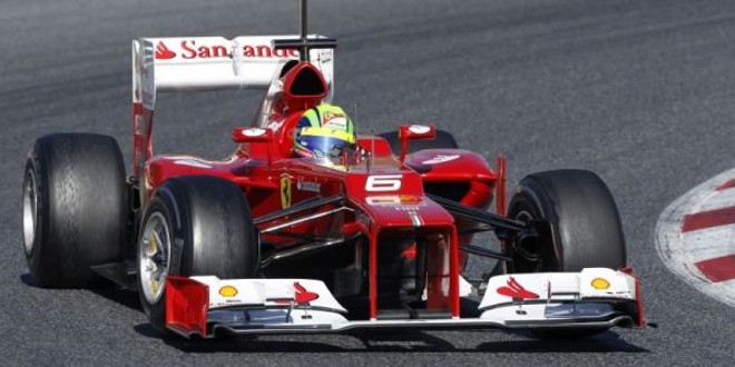 Longe do ideal- O brasileiro Felipe Massa (foto) assumiu ontem o F 2012 e não foi diferente do espanhol Fernando Alonso nos dois dias anteriores. Percorreu 84 vezes a pista espanhola, com 1min24s771 Hoje, Massa vai conversar com a imprensa e é provável que confirme o que disse Alonso na última quarta: Não estamos onde gostaríamos | Wagner Meier/Agência O Globo