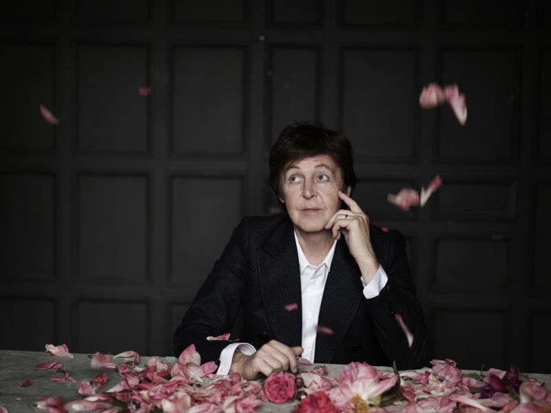 Paul McCartney usou a rede social para apresentar a primeira faixa de seu novo disco, Kisses on the Bottom, que sai neste mês | Divulgação