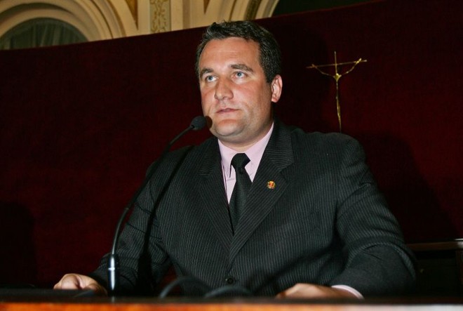 Kuzma: agora, a melhor nota de transparência. |