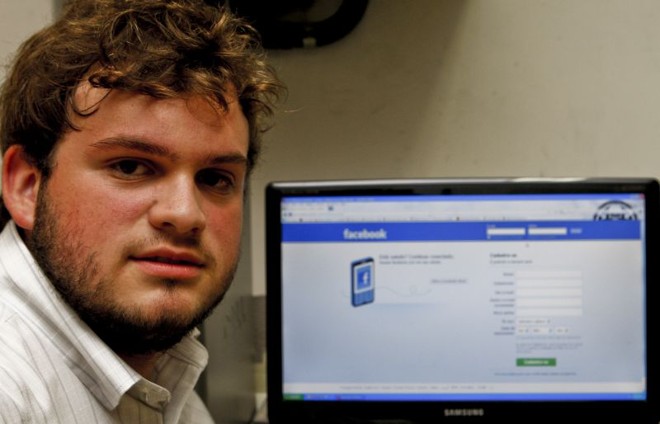 Em seis semanas, Lucas Cordeiro tem mais de 500 amigos no Facebook | 