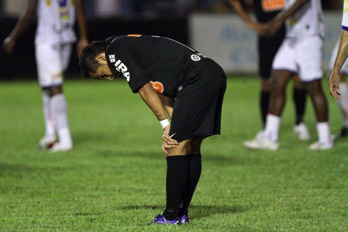 Rafinha desperdiçou um pênalti contra o Cianorte e pediu desculpas à torcida | Daniel Castellano / Gazeta do Povo