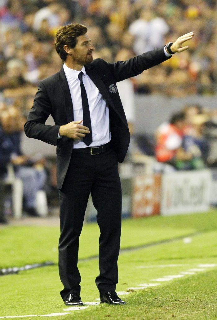 André Villas-Boas diz que quem tem de apoiá-lo no Chelsea é o dono do clube, Romam Abramovich | Heino Kalis / Reuters