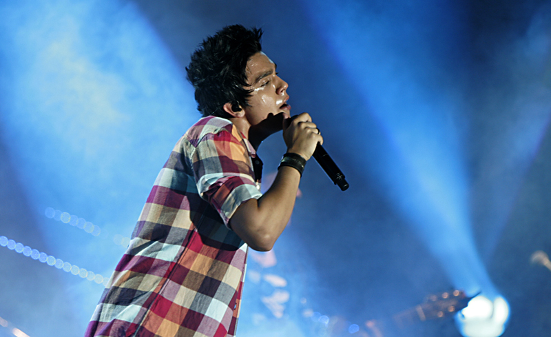 Cantor Luan Santana durante show no litoral paranaense | Marco André Lima