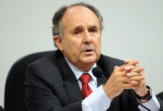 Cristovam Buarque, senador (PDT-DF) |