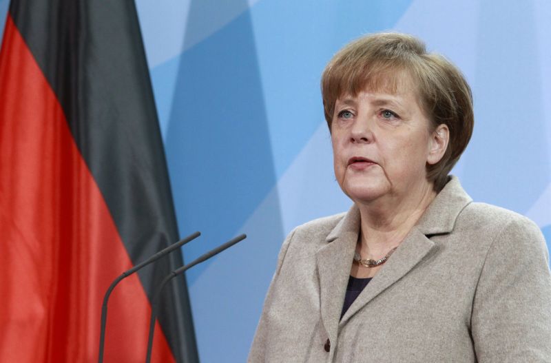 A chanceler disse que lamentava muito a decisão de Wulff de renunciar, após procuradores pedirem ao Parlamento a remoção da imunidade legal dele | REUTERS/Thomas Peter