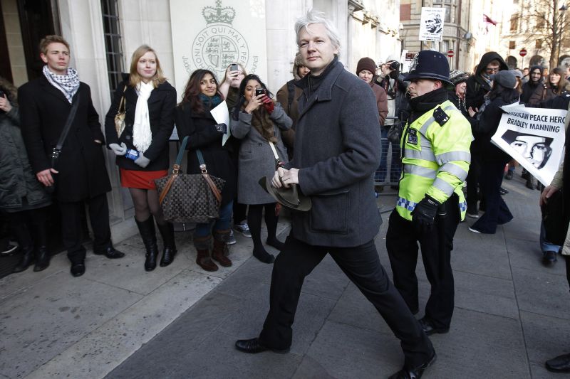 Fundador do WikiLeaks Julian Assange chega à Suprema Corte em Londres | REUTERS/Stefan Wermuth