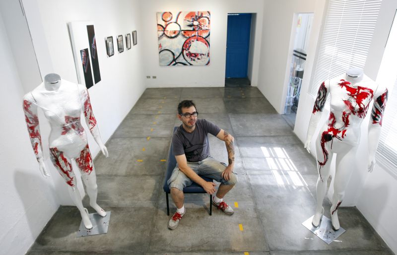 Marco Teixeira: galeria e estúdio de trabalho tentam fugir dos estereótipos da tatuagem | Daniel Castellano/Gazeta do Povo