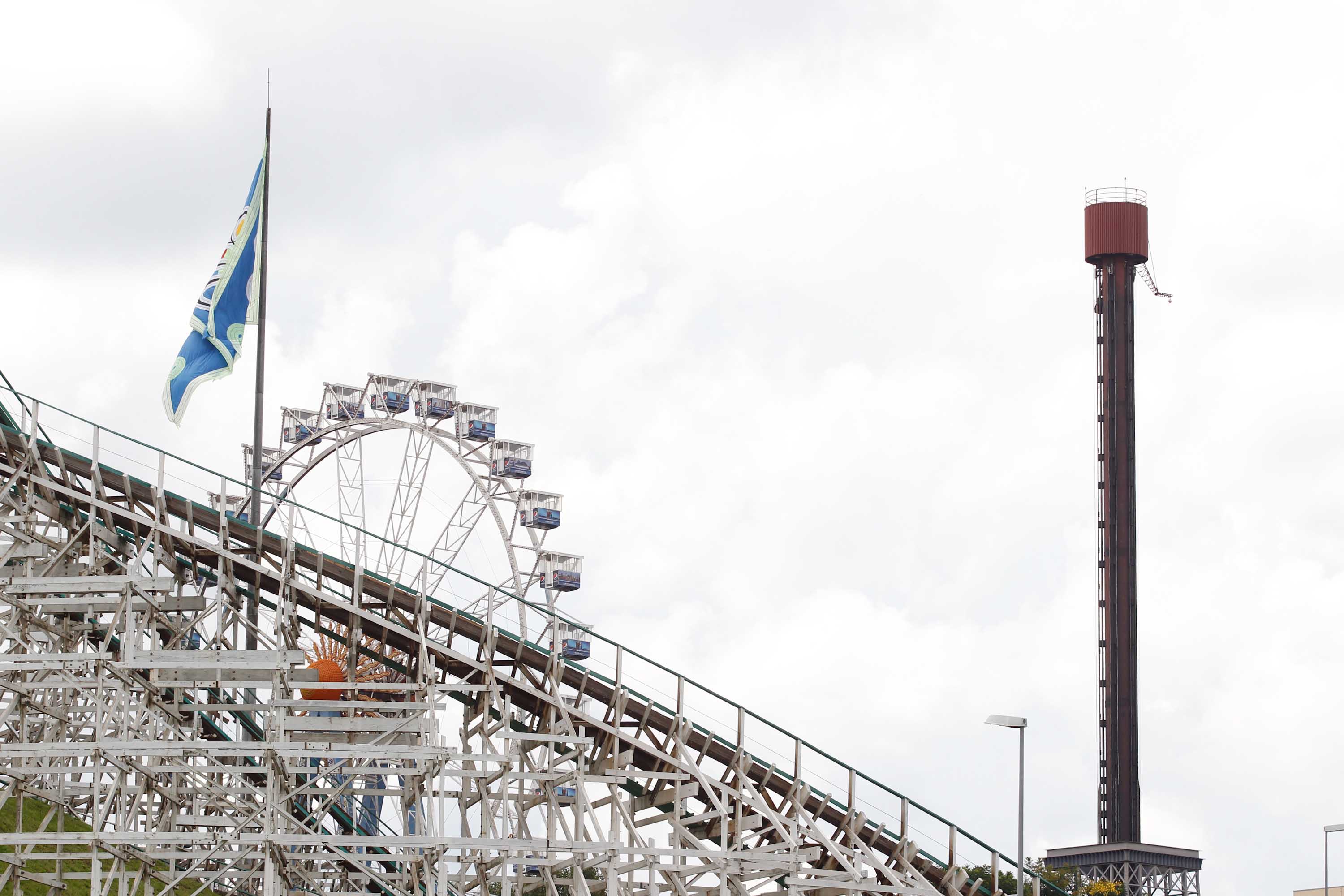 Vista do parque Hopi Hari, no interior de São Paulo, onde uma menina de 14 anos morreu em um acidente com o brinquedo La Tour Eiffel na manhã desta sexta-feira (24) | Jefferson Coppola/Folhapress