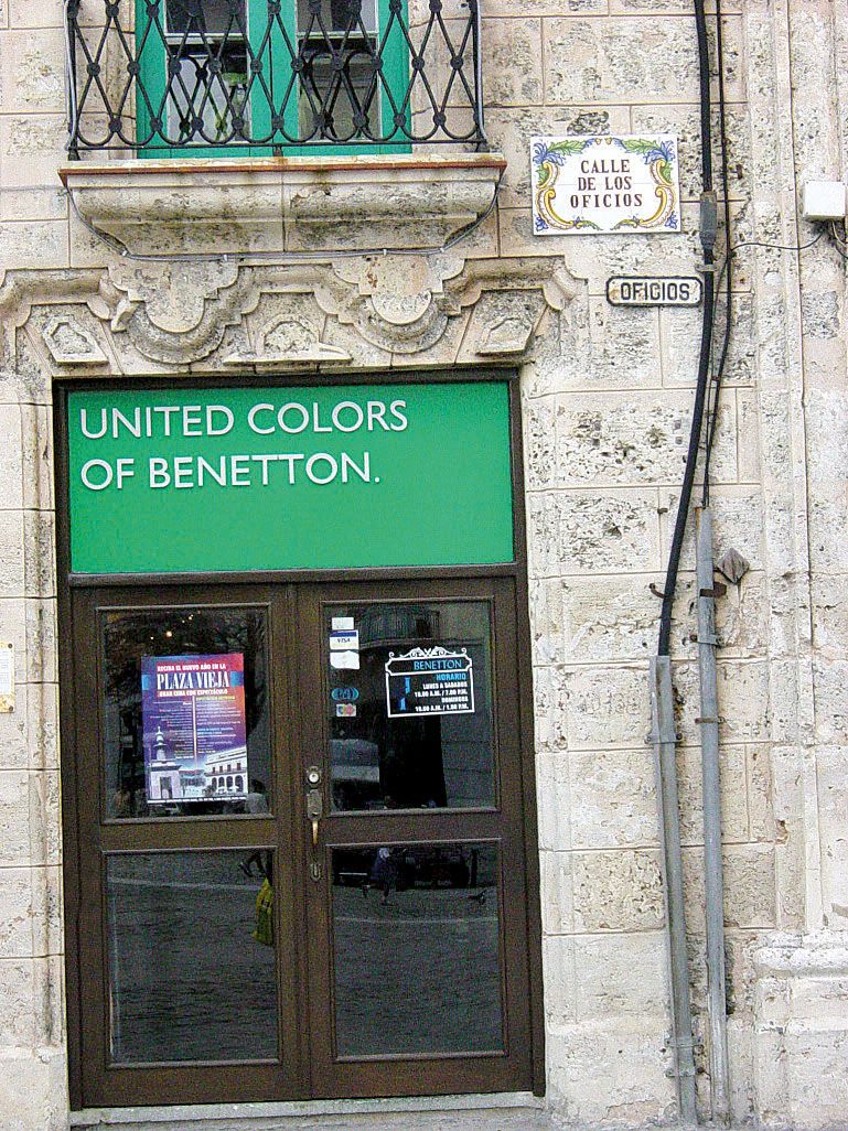 Loja da multinacional Benetton em Havana: nova economia | Creative Commons