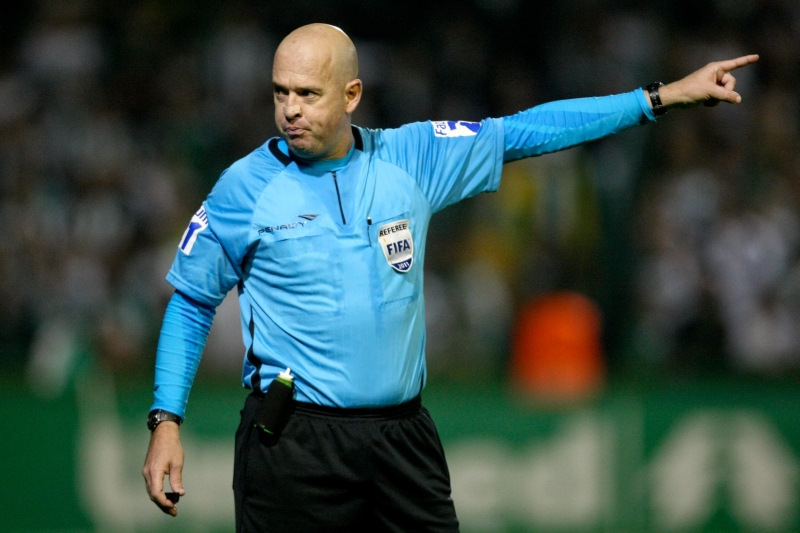 Heber Roberto Lopes vai apitar o Atletiba desta quarta-feira | Daniel Castellano / Gazeta do Povo