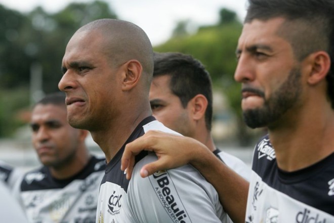 Ícaro tem sido criticado pela torcida do Operário |