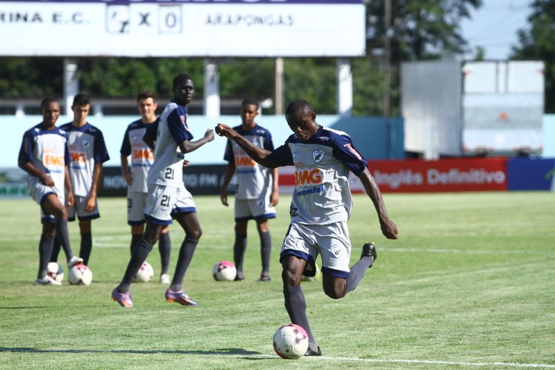 De olho em uma nova vitória, Londrina treina no Estádio do Café | Roberto Custódio/ Gazeta do Povo