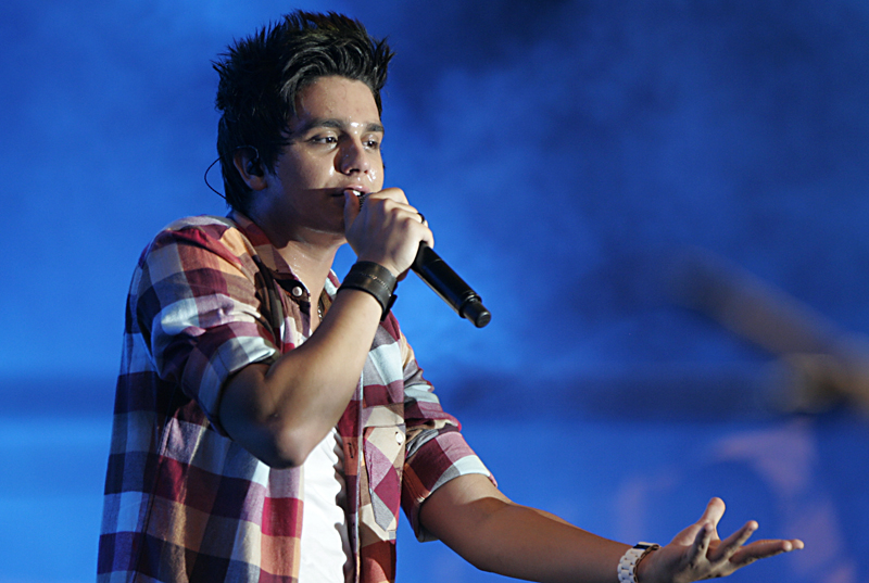 Cantor Luan Santana durante show no litoral paranaense | Marco André Lima