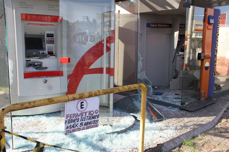 Caixa eletrônico do posto Belém, no Guabirotuba | Gerson Kleina/Tribuna do Paraná