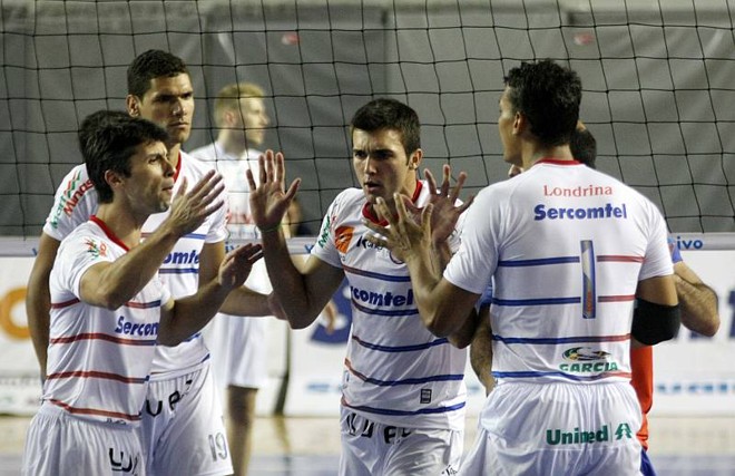 Time do Londrina/Sercomtel luta contra o rebaixamento na Superliga Masculina em uma trajetória cheia de percalços | Alexandre Arruda / CBV