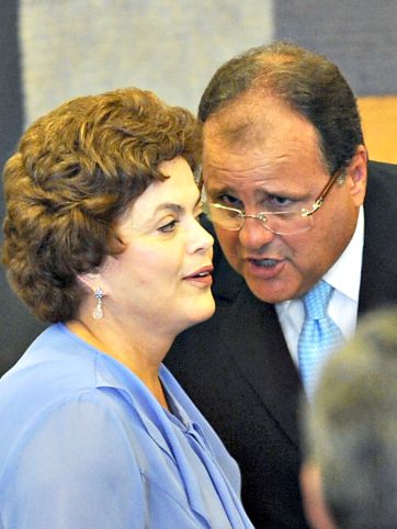 Geddel Vieira Lima com a então ministra chefe da Casa Civil Dilma Rousseff, em 2009: liberação sem parecer técnico | Antônio Cruz/ABr
