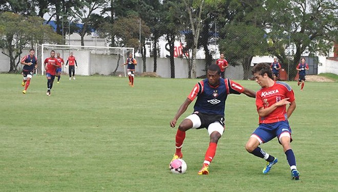 Jogo-treino entre Atlético e Paraná foi disputado no CT do Caju | Divulgação Atlético