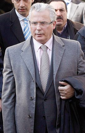 Juiz Baltazar Garzón deixa a Suprema Corte, em Madri | Susana Vera/Reuters