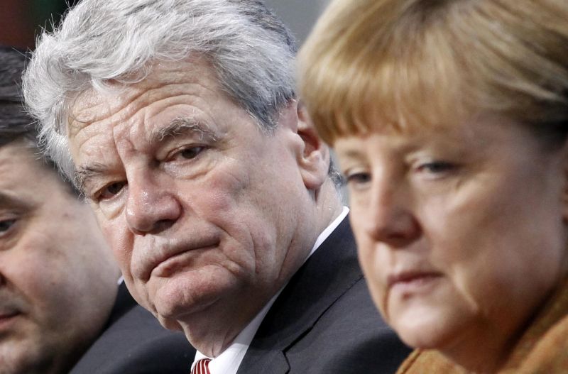 Angela Merkel e o novo presidente Joachim Gauck | REUTERS/Fabrizio Bensch