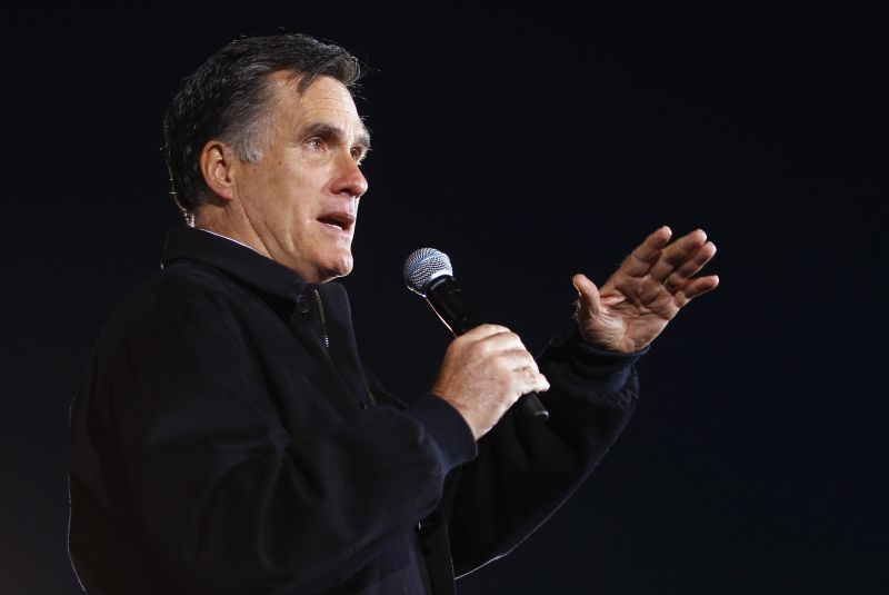 Candidato presidencial republicano e ex-governador de Massachusetts Mitt Romney fala em um comício em Henderson, Nevada 03 de fevereiro de 2012 | Reuters