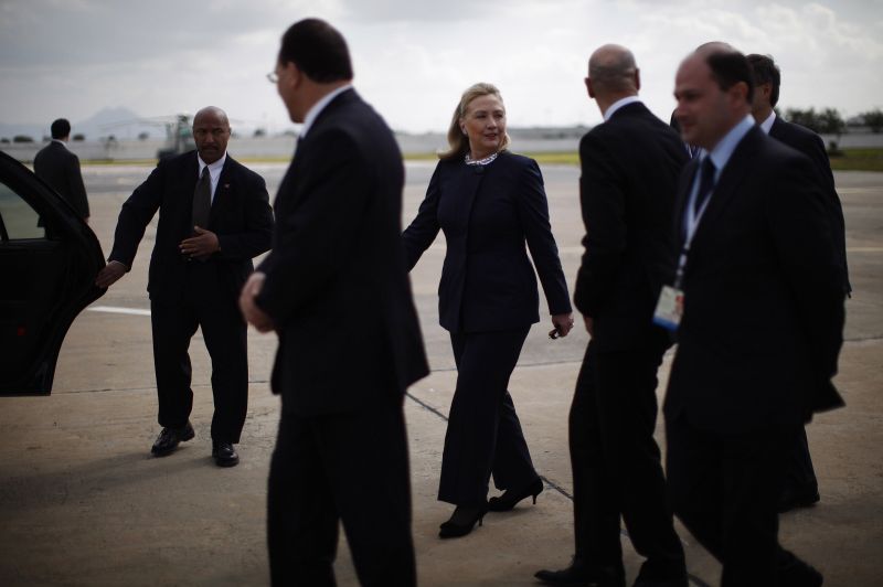 Secretaria do Estado dos EUA Hillary Clinton chega à Túnis para reunião dos "Amigos da Síria" | REUTERS/Jason Reed