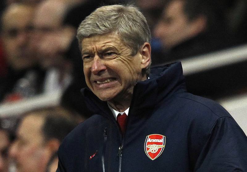 Wenger é reincidente em reclamações e críticas a árbitros | Eddie Keogh / Reuters