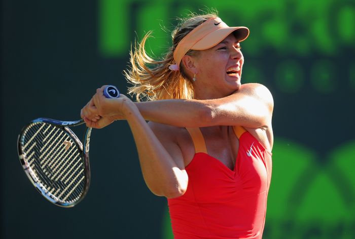 Maria Sharapova não teve dificuldades contra a norte-americana Sloane Stephens neste sábado em Miami | Michael Regan/AFP