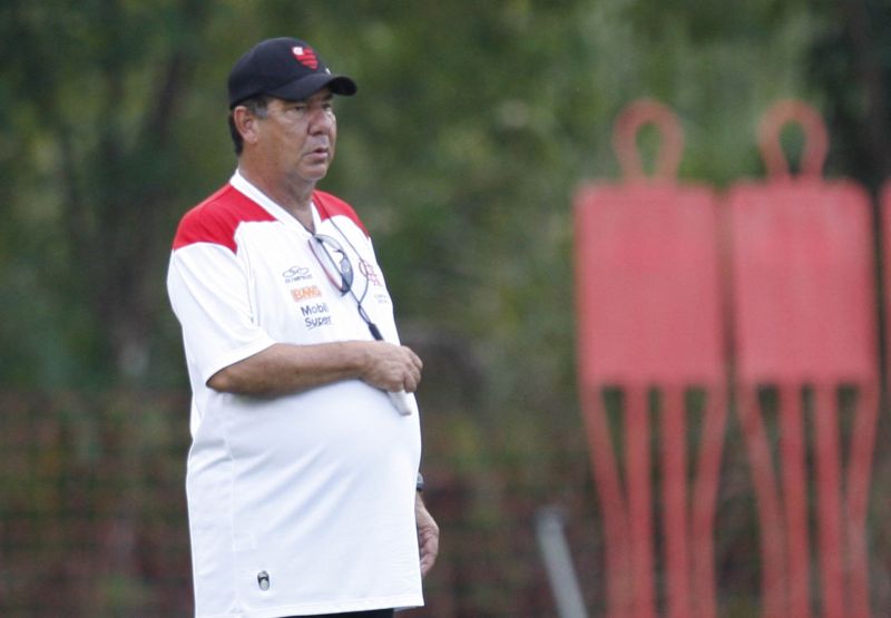 Joel Santana quer que jogadores do Flamengo esqueçam duelo anterior com o Olimpia | André Portugal / Vipcomm