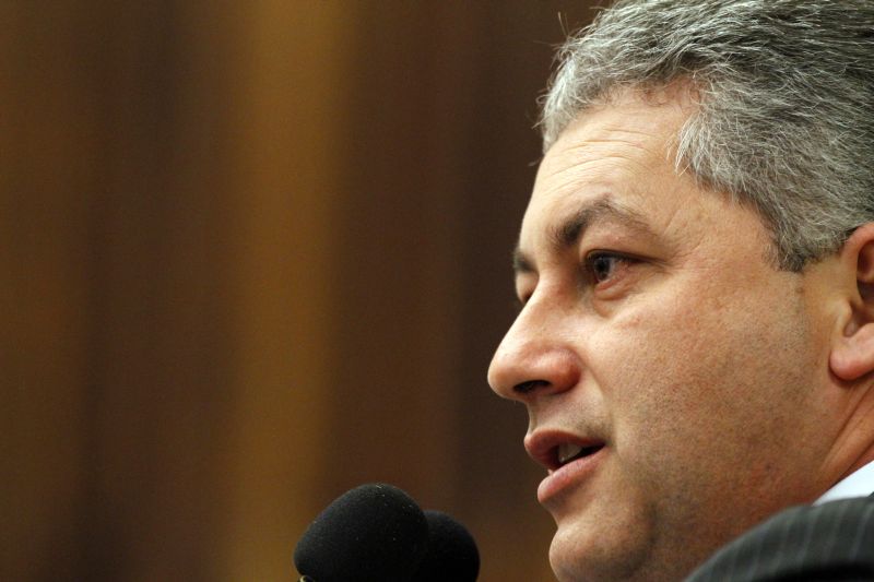 Espero que o novo superintendente possa trazer esclarecimentos sobre estas graves denúncias. Precisamos saber as medidas adotadas sobre isso.Douglas Fabrício(PPS), deputado estadual e presidente da CPI dos Portos | Daniel Derevecki/ Gazeta do Povo