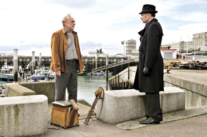 O elogiado O Porto, do finlandês Aki Kaurismäki, já estreou em outras capitais. Filme conta a história de um escritor que troca a escrita pela vida de engraxate | Divulgação