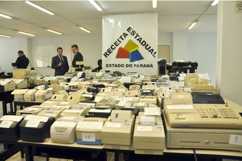 Mais de 200 máquinas emissoras de cupom fiscal foram apreendidas por ter lacre rompido ou memória adulterada | Chuniti Kawamura/AENoticias