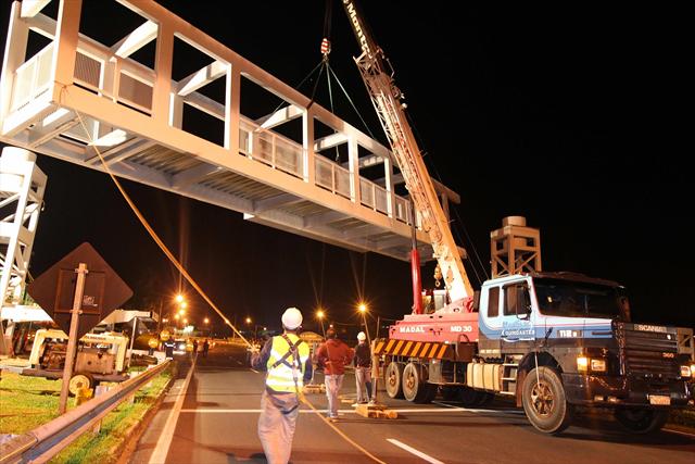 BR-277 será bloqueada entre meia-noite e 5 horas deste domingo (25) para finalização das obras da passarela | Divulgação