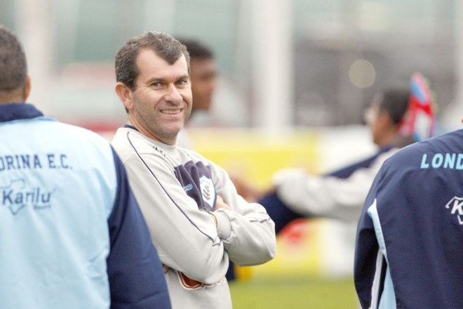 Cláudio Tencatti, técnico do Londrina: aposta nos contra-ataques |