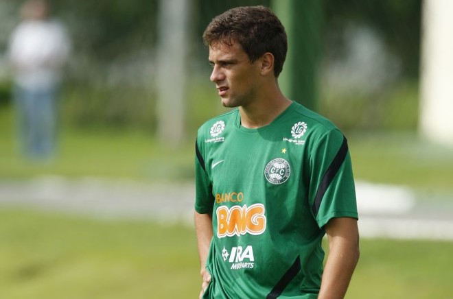 Lucas Mendes foi pré-convocado para os Jogos Olímpicos | Daniel Castellano / Gazeta do Povo