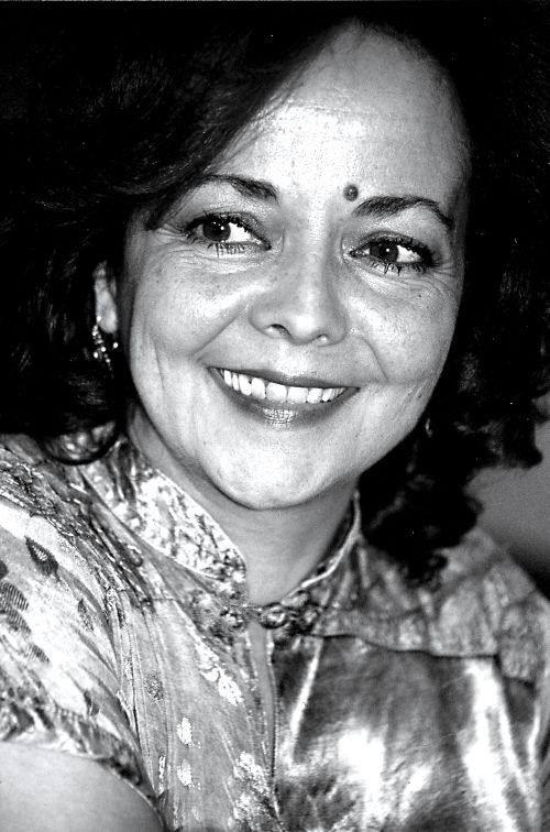 Em sua obra, a angolana Paula Tavares dedica atenção aos ritos da África | Divulgação