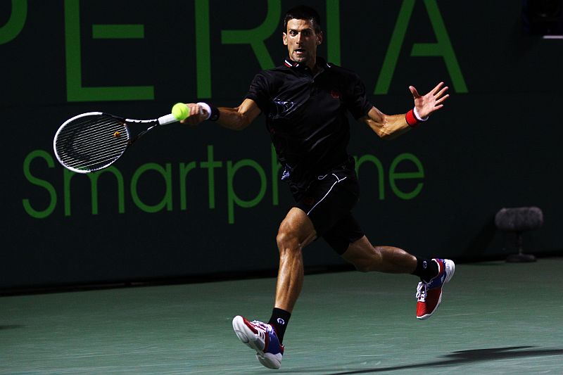 Djokovic oscilou, mas passou por Ferrer | Al Bello / AFP