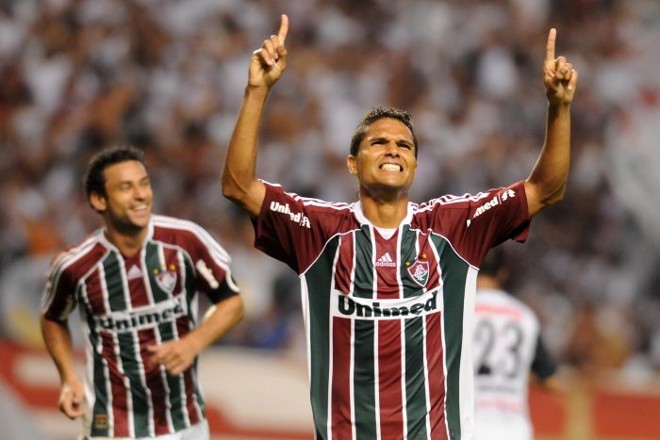 Anderson comemora com Fred o gol da vitória do Fluminense sobre o Zamora | Dhavid Normando/Photocamera