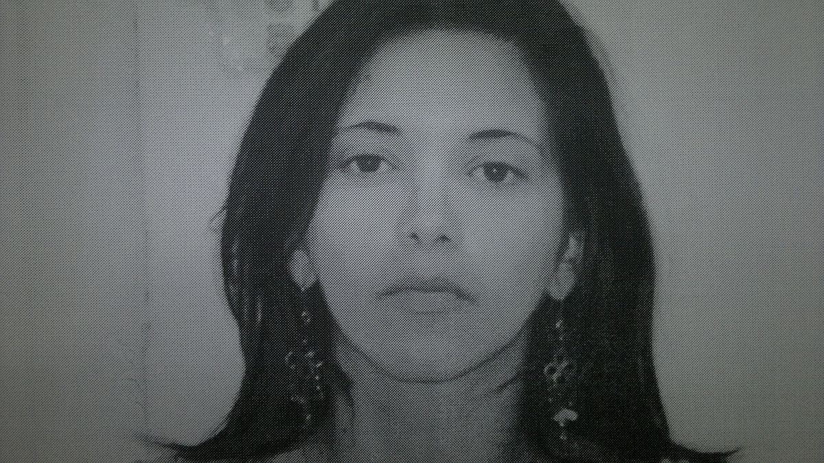 Mônica Lee Alves é suspeita de um assassinato e de queimar um morador de rua no centro de Curitiba | Delegacia de Homicídios / Gazeta do Povo