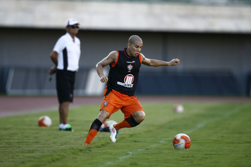 Fernandinho, ex-Vitória, volta ao Paraná após nove anos | Arisson Marinho / Correio da Bahia