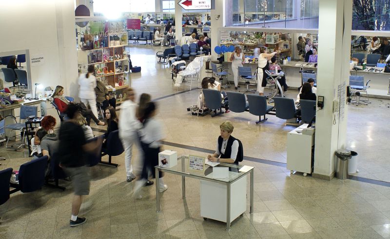 Os salões de beleza estão entre os beneficiados pelas mudanças no padrão de consumo dos brasileiros, segundo a Fecomercio-SP | Marco André Lima/Gazeta do Povo