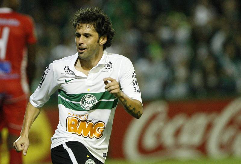 Lincoln assumiu o papel de um dos principais jogadores do Coritiba nos últimos jogos | Antonio Costa / Agência de Notícias Gazeta do Povo