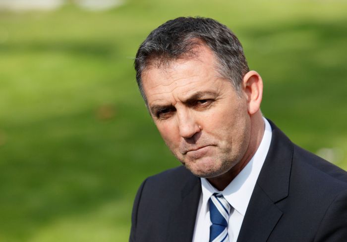 O técnico do Bolton, Owen Coyle, confirmou que o time voltará a campo para enfrentar o Blackburn no sábado | Justin Tallis/AFP