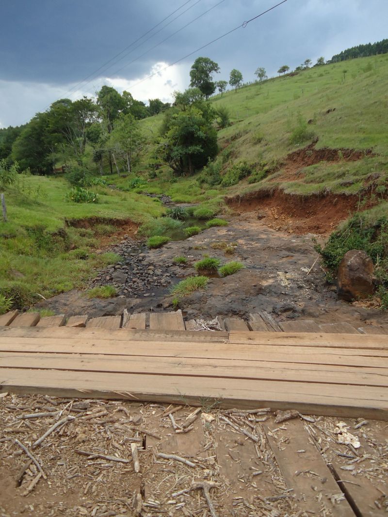 Rio seco em Barracão: água que abastece a população vem de poços artesianos | Jornal da Fronteira